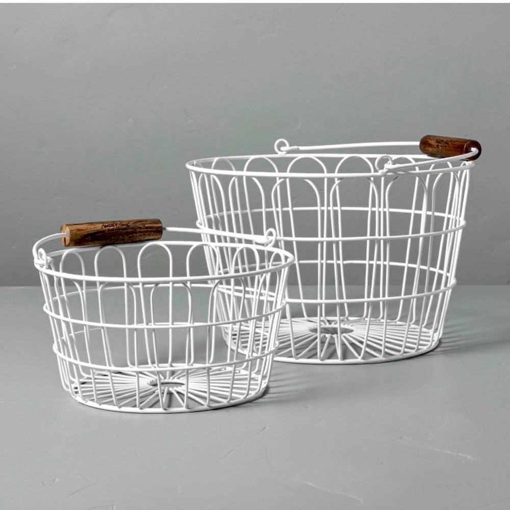 Small White Metal/Wood handle Hearth & Hand basket - Picture 4 of 11